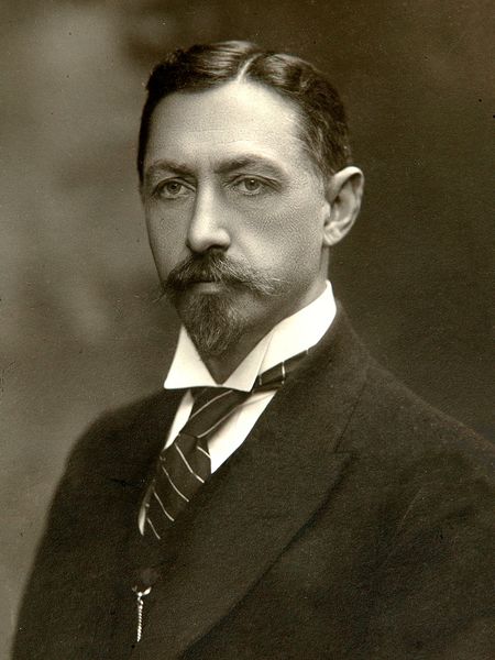 Файл:Ivan Bunin (sepia).jpg