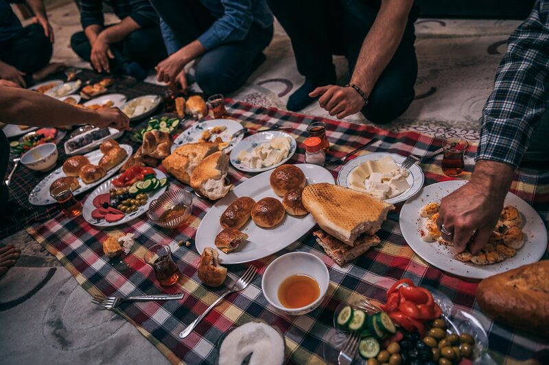 Файл:Iftar in Turkey 6643120.jpg