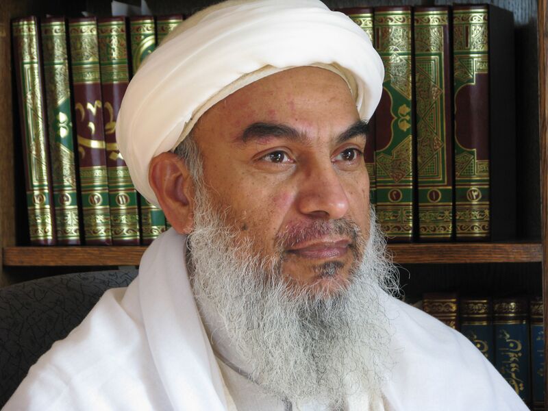 Файл:Muzaffar-Iqbal.jpg